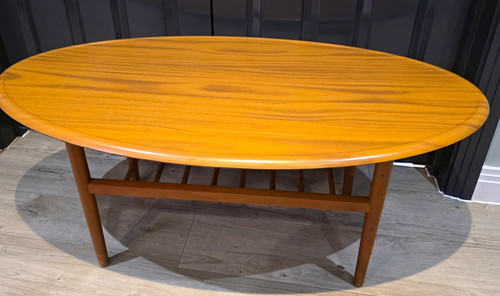 Retro oval coffee table - coffee,